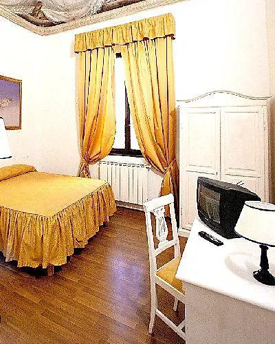 Residenza D Epoca Il Casato Сиена